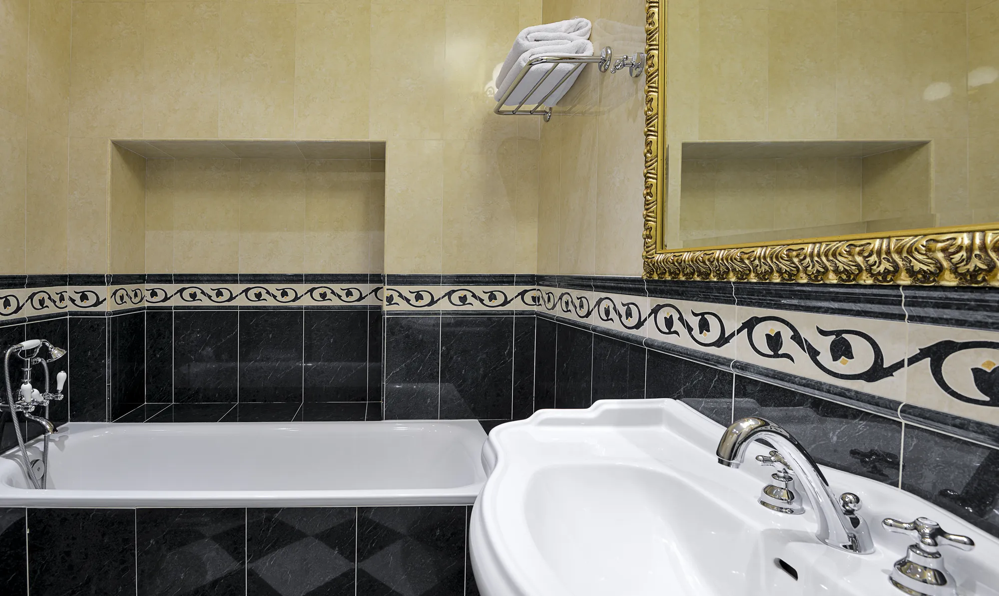 Two-Bedroom Suite gallery image